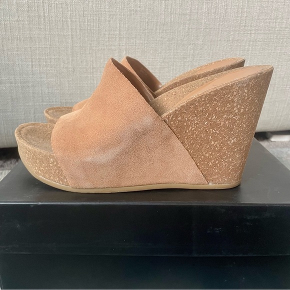 BCBGeneration Rollins Wedges - Picture 3 of 7